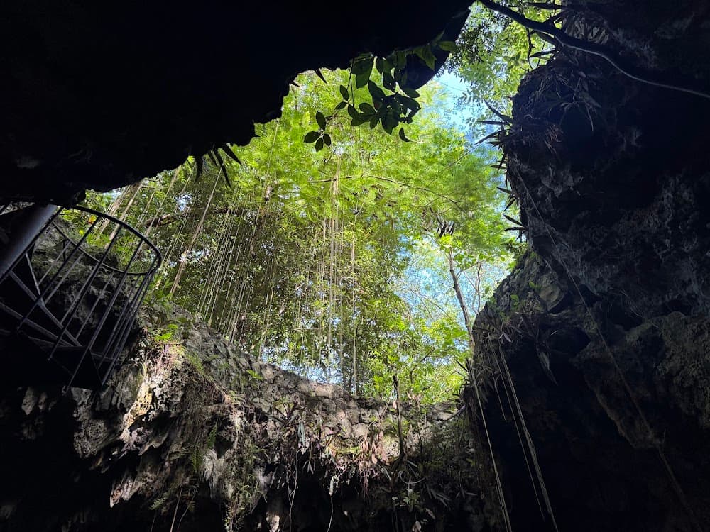 Taína cave — The site