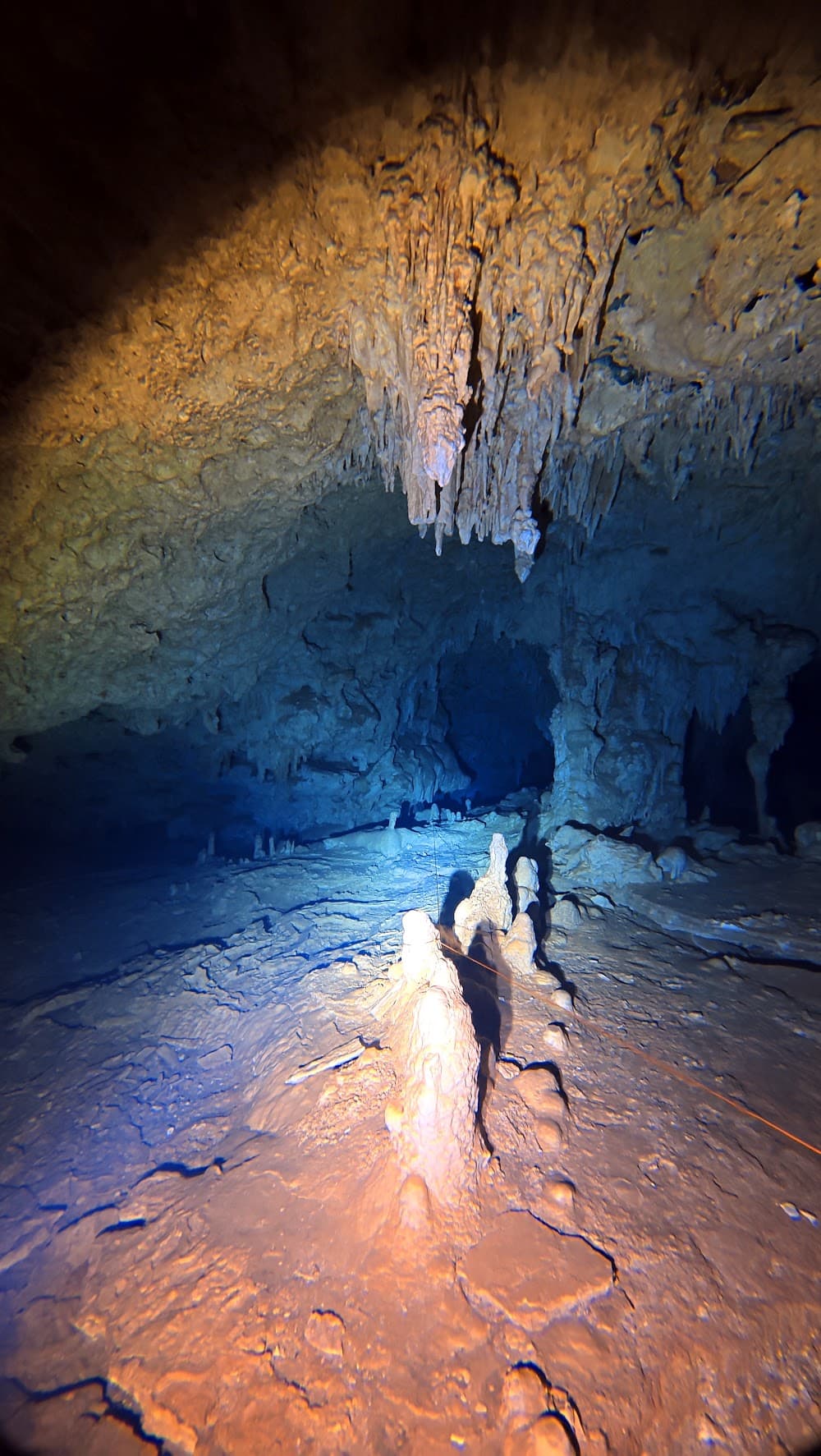 Padre Nuestro — The site