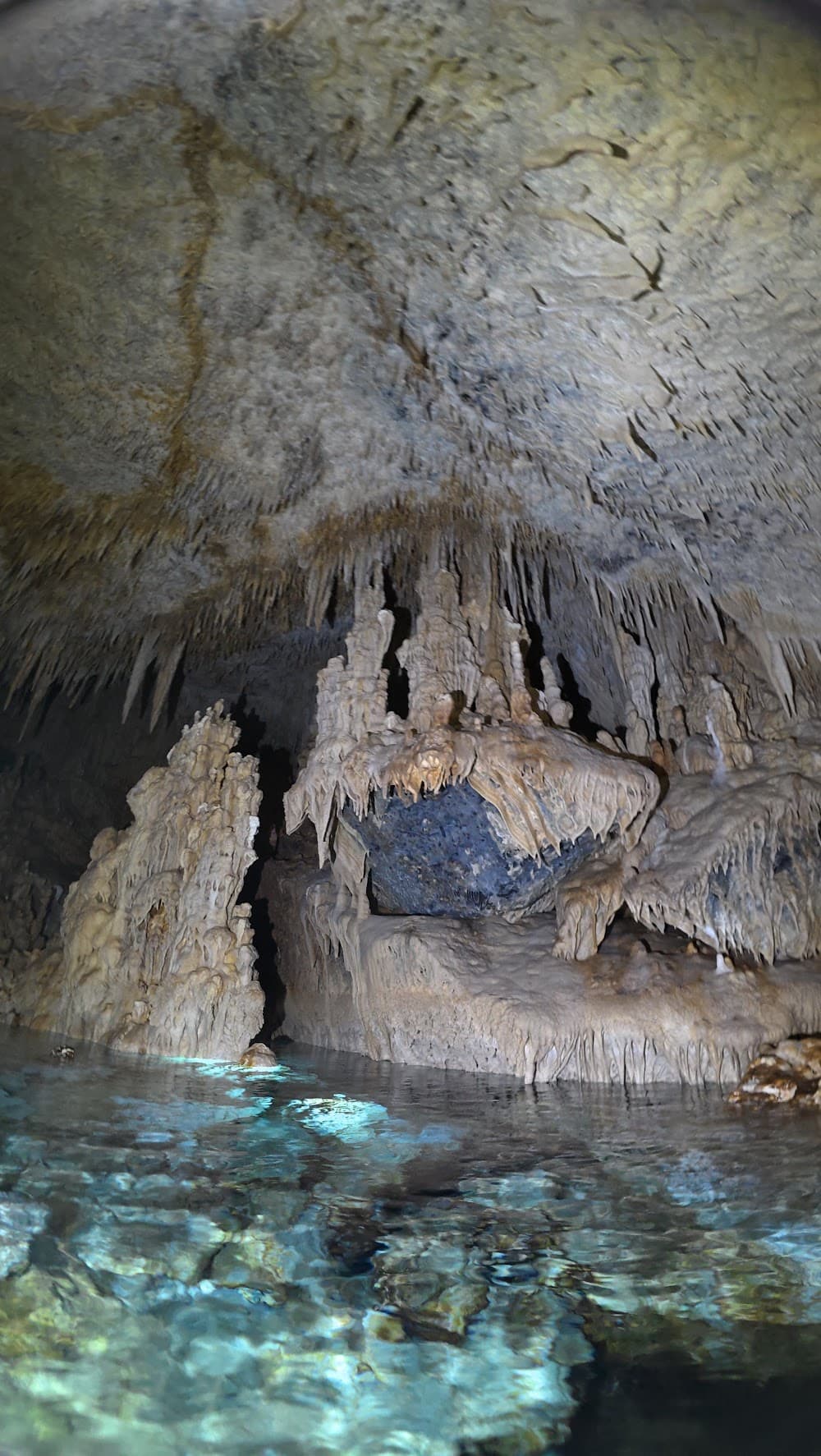 Taína cave — The site