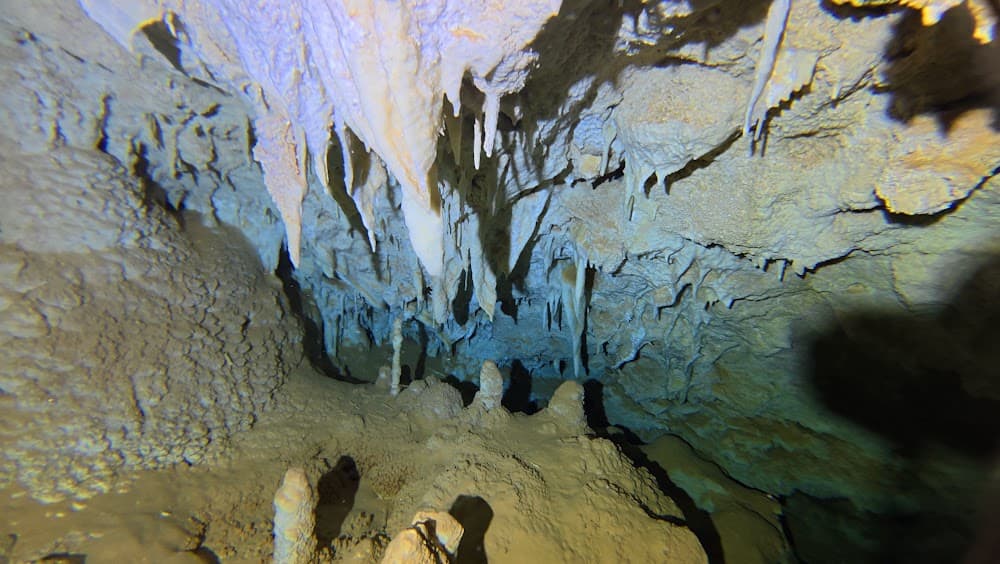 Taína cave — The site