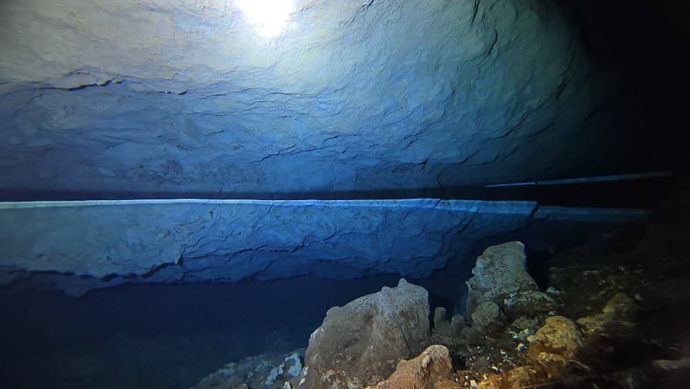 Taína cave — The site