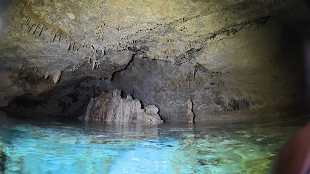 Taína cave — The site