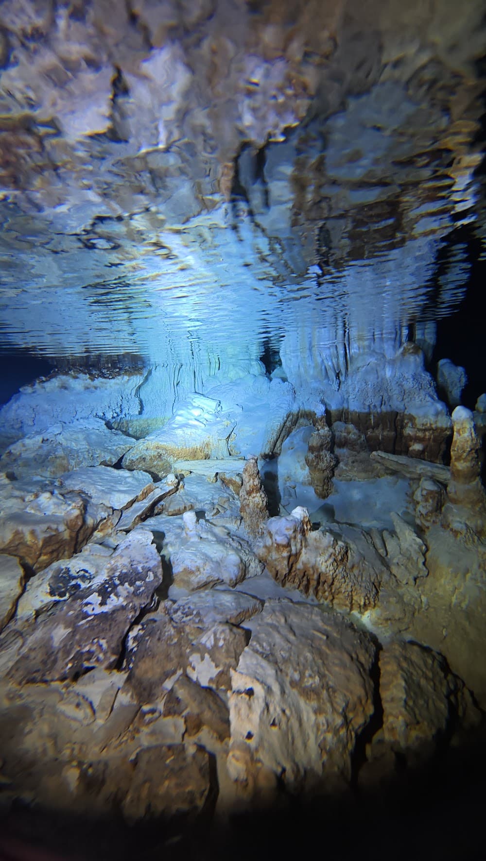 Taína cave — The site