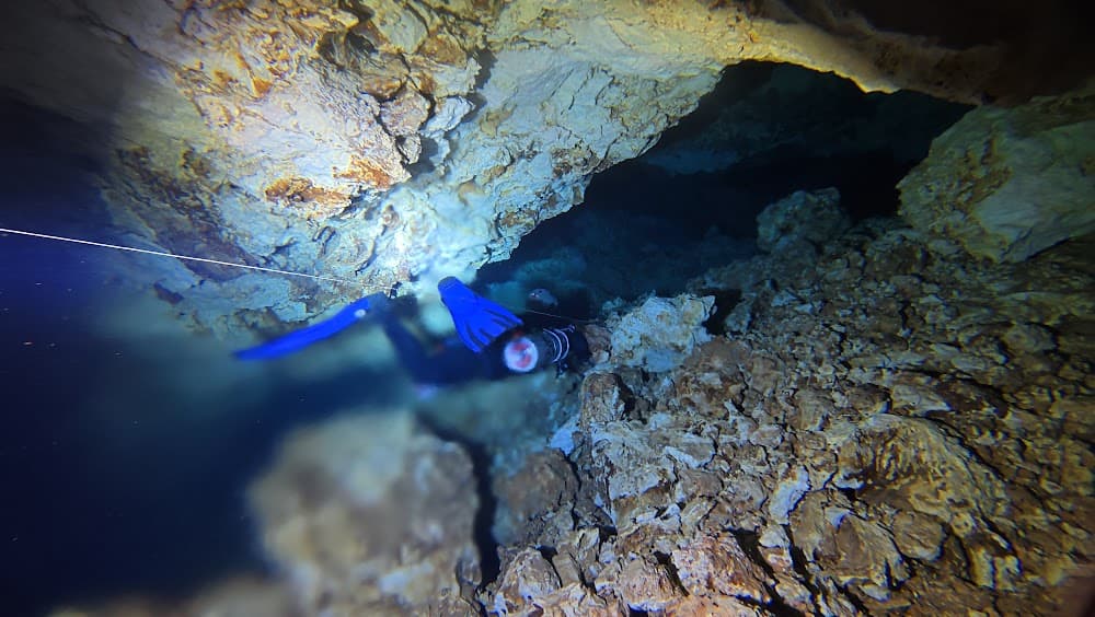 Taína cave — The site