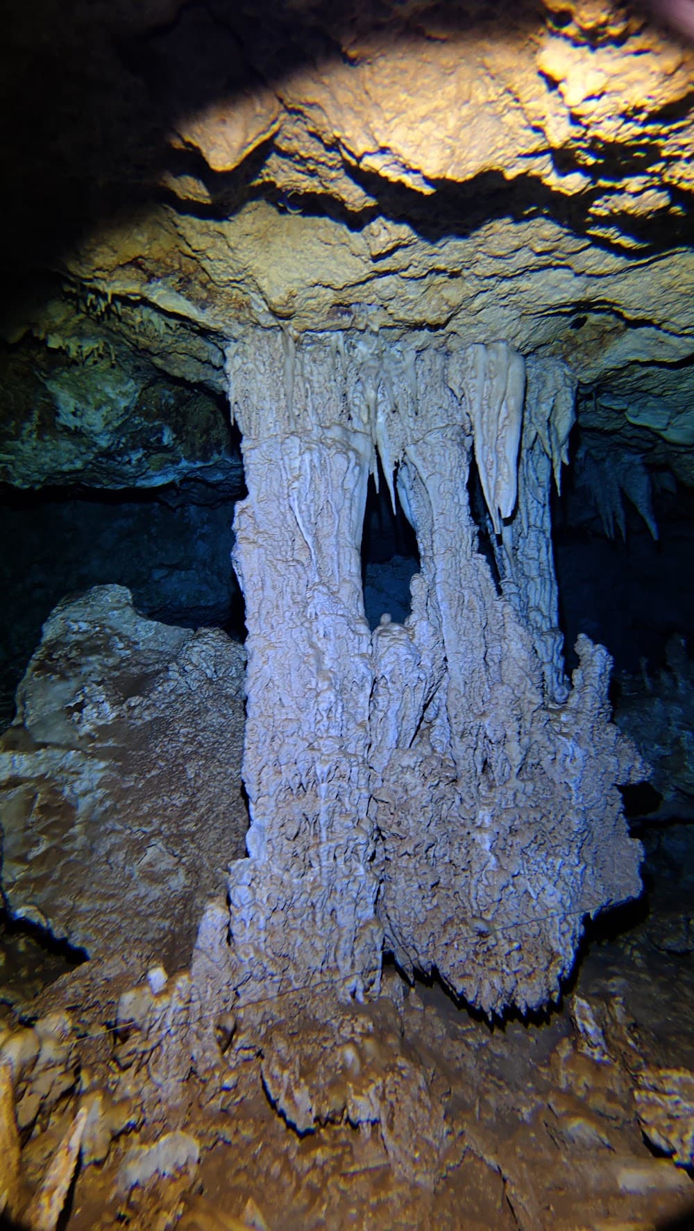 Taína cave — The site