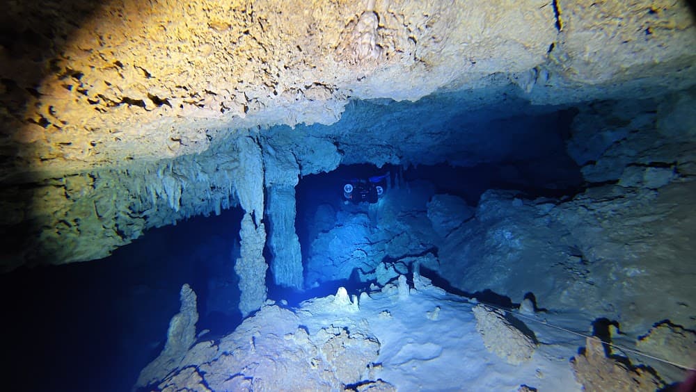 Taína cave — The site