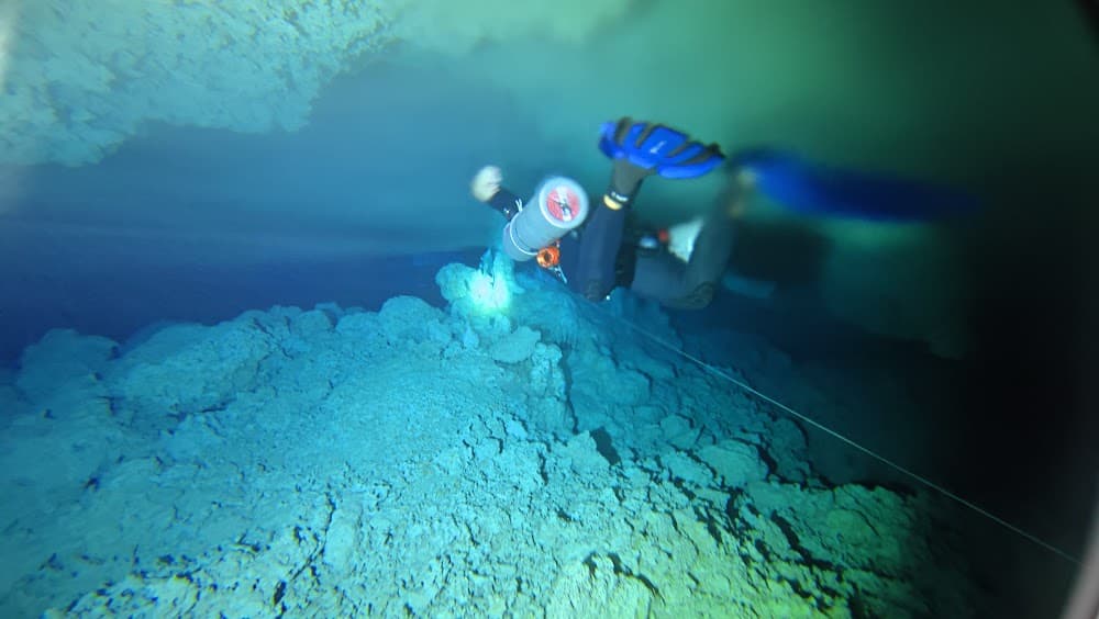 Taína cave — The site