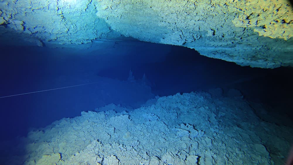 Taína cave — The site